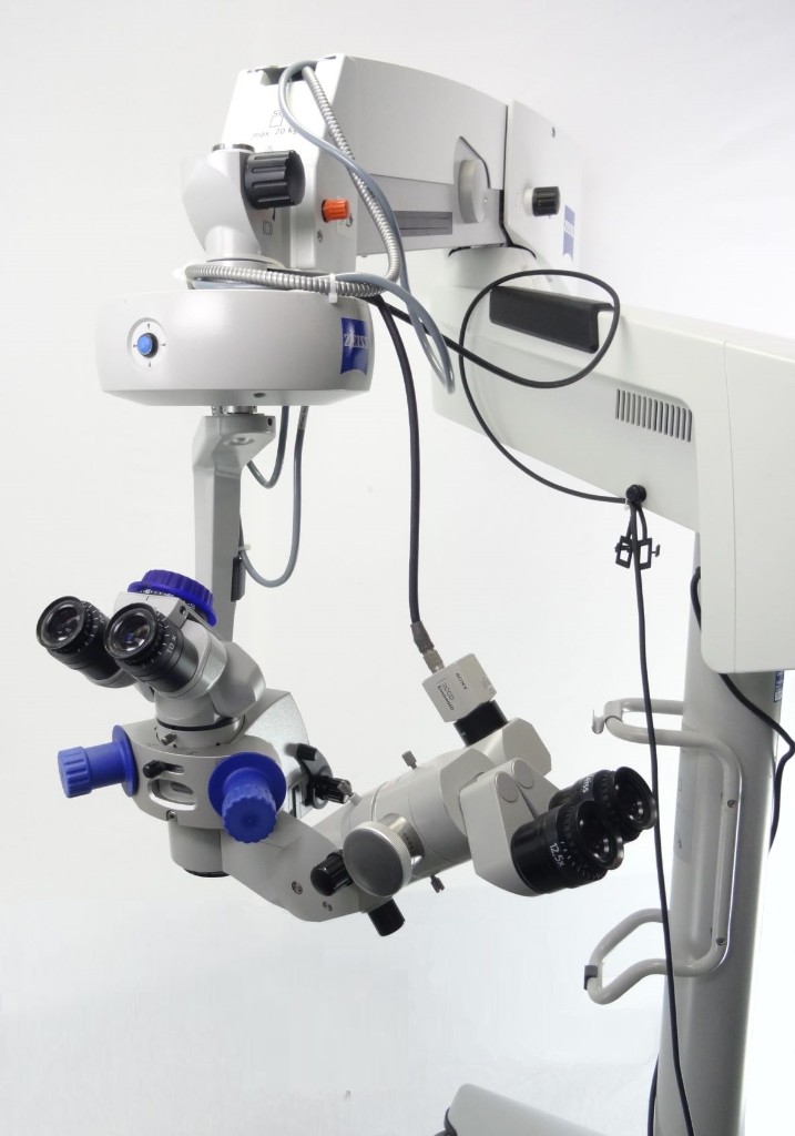 Carl Zeiss OPMI Visu 200 surgical microscope on an articulated stand